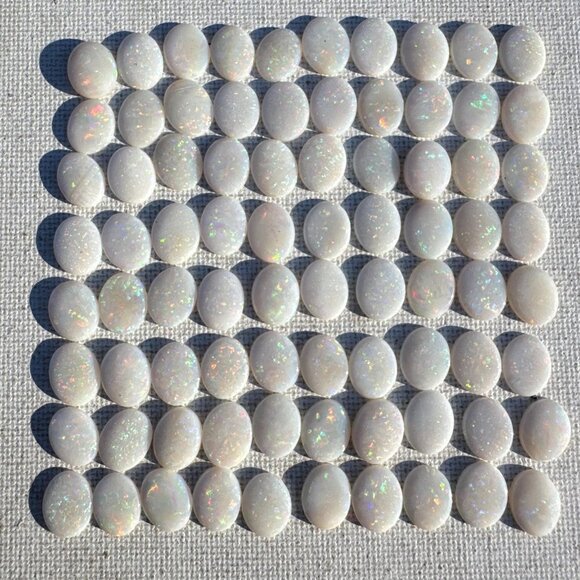 Lot of 80 Australian Opals - 77.5 carats total 8mm x 10mm - Picture 1 of 10